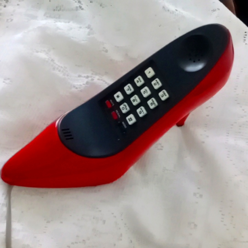 Retro red high heel phone
